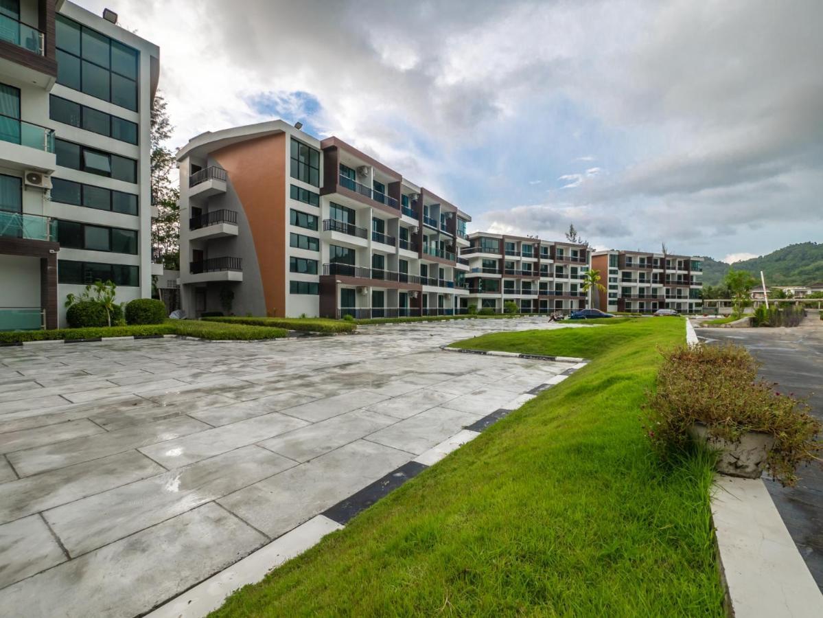 Naithon Beachfront Condotel Exterior photo