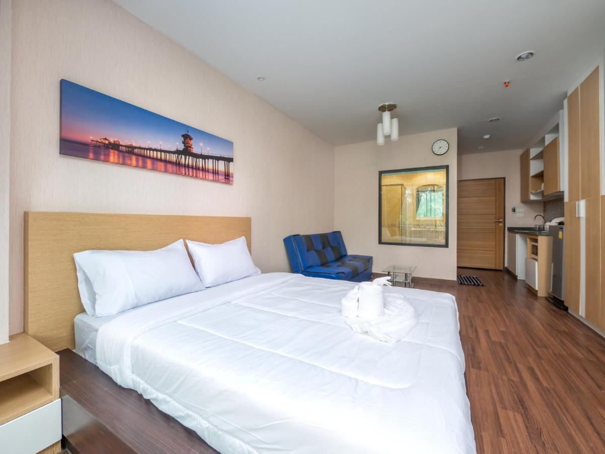 Naithon Beachfront Condotel Exterior photo